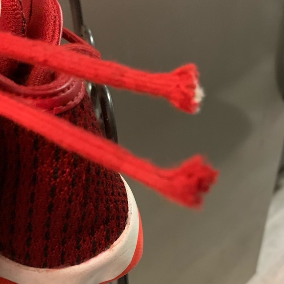 Jorden Horizon Red Sneakers- UNISEX - Picture 8 of 10